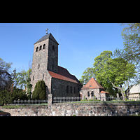 Sch�nefeld, Dorfkirche, Ansicht von S�dwesten von der Kirchstra�e