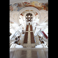 Weingarten, Basilika  St. Martin, Blick aus 26 m H�he vom Bauger�st unter der Kuppel zur Hauptorgel