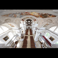 Weingarten, Basilika  St. Martin, Blick vom Bauger�st 2026 unter der Kuppel zur Hauptorgel (ohne Kunstlicht)