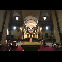 Barcelona, Oratori Sant Felip Neri (Montserrat-Torrent-Orgel), Innenraum in Richtung Orgel