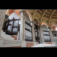 Barcelona, Palacio Nacional Montju�c (Montjuich), Orgel seitlich