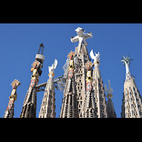 Barcelona, La Sagrada Familia, Turm-Ensemble der Sagrada Familia von Osten gesehen