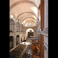 La Selva del Camp, Sant Andreu, Blick von der Seitenempore auf die orgel und zum Chorraum