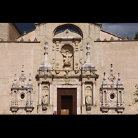 Poblet, Monestir de Santa Maria, Westfassade mit Figurenschmuck