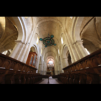 Poblet, Monestir de Santa Maria, Blick vom Chorraum auf die Chororgel und zur Hauptorgel