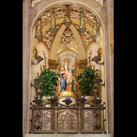 Tarragona, Catedral, Capilla de la Virgen del Claustro, Madonna auf dem Altar