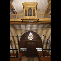 Tarragona, Catedral, Capilla de la Virgen del Claustro, Orgelempore und Eingang