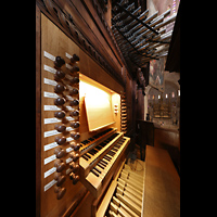 Tarragona, Catedral de Santa Tecla, Spieltisch von links, beleuchtet