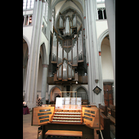 Altenberg, Dom, Mobiler Spieltisch mit Blick auf die Orgel