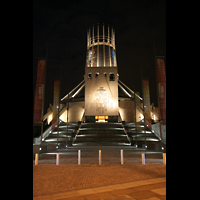 Liverpool, Metropolitan Cathedral of Christ the King, Mount Pleasant mit Kathedrale bei Nacht