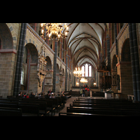 Bremen, Dom St. Petri, Innenraum / Hauptschiff in Richtung Chor