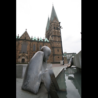 Bremen, Dom St. Petri, Dom mit Brunnen auf dem Domshof im Vordergrund