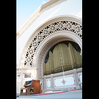 San Diego, Balboa Park, Spreckels Organ Pavilion (Freiluftorgel), Spieltisch und Orgel