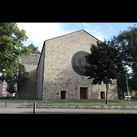 Dlmen, Heilig-Kreuz-Kirche, Auenansicht mit Fensterrosette