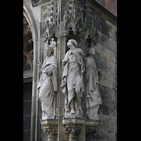 Leipzig, Thomaskirche, Figuren auf der rechten Seite des Apostel-Portals