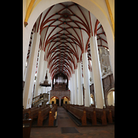 Leipzig, Thomaskirche, Innenraum in Richtung Orgel