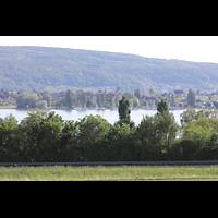 Reichenau, Mnster St. Maria und Markus Mittelzell, Blick von Allensbachber den Bodensee zum Mnster Mittelzell