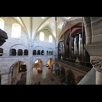 Basel, Mnster, Blick vom Triforium seitlich in Richtung Orgel