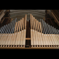 Luzern, Hofkirche St. Leodegar, Pfeifenwerk hinter dem geffneten hinteren Schallgitter