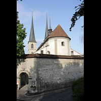Luzern, Hofkirche St. Leodegar, Platz hinter der Hofkirche (Chorseite)