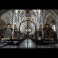 Praha (Prag), Strahov Klter Bazilika Nanebevzet Panny Marie (Klosterkirche), Eingangshalle der Klosterkirche mit schmiedeeisernen Gittern