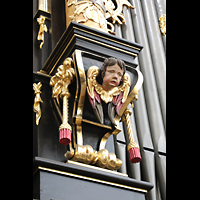 Praha (Prag), Matka Bo�� pred T�nem (Teyn-Kirche), Figurenschmuck am Prospekt