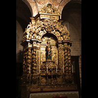 vora, Catedral da S, Vergoldeter Seitenaltar im hauptschiff