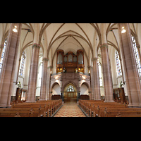 Willich, St. Katharina, Innenraum in Richtung Orgel