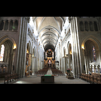 Lausanne, Cathédrale, Innenraum in Richtung Orgel