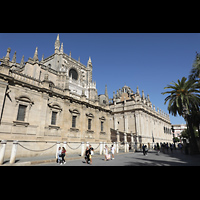 Sevilla, Catedral, Ansicht von Sden mit Hauptportal