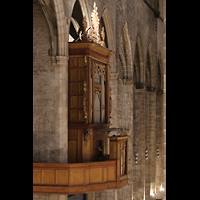 Barcelona, Basílica de Santa María del Mar, Blick vom oberen Chorumgang zur Orgel
