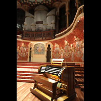 Barcelona, Palau de la Mùsica Catalana, Spieltisch mit Orgel und Chamaden