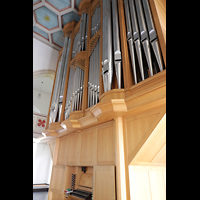 Naila, Stadtkirche, Orgel mit Spieltisch seitlich