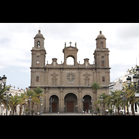 Las Palmas (Gran Canaria), Catedral de Santa Ana, Doppelturmfassade