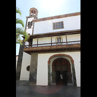 Santa Cruz de Tenerife (Teneriffa), Nuestra Señora de la Concepción, Hauptportal im Westen mit Turm