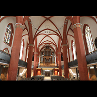 Göttingen, St. Johannis, Innenraum in Richtung Orgel