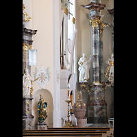 Herbolzheim, St. Alexius, Seitlicher Blick vom Kirchenschiff zur Chororgel