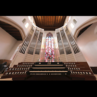 Freiburg, St. Martin, Spieltisch mit Orgel perspektivisch