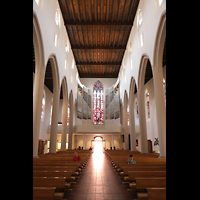 Freiburg, St. Martin, Innenraum in Richtung Orgel
