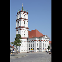 Neustrelitz, Stadtkirche, Ansicht von Süden über den Markt