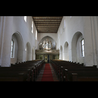 Jüterbog, Liebfrauenkirche, Innenraum in Richtung Orgel