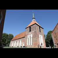 Krummhörn, Reformierte Kirche, Kirche mit Turm von Südosten