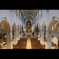 Regensburg, Niedermünster, Blick vom Spieltisch in die Kirche