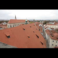 Regensburg, Dreieinigkeitskirche, Blick vom Turm zum Dom (links) und zur Neupfarrkirche (rechts)