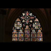 Regensburg, Dom St. Peter, Buntglasfenster im nördlichen Seitenschiff mit Darstellung der 14 Nothelfer (um 1330)