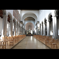 Mnchen (Munich), St. Maximilian, Innenraum in Richtung Chor