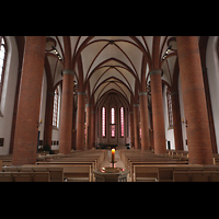 Lbeck, Propsteikirche Herz-Jesu, Innenraum in Richtung Chor