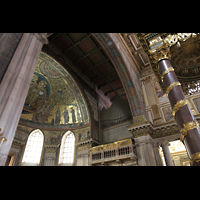 Roma (Rom), Basilica Santa Maria Maggiore, Blick zum rechten Orgelraum und in die Apsis