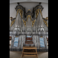 Horw, St. Katharina, Orgel mit Spieltisch