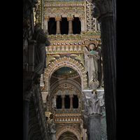 Lyon, Notre-Dame de Fourvire, Bgen im Seitenschiff